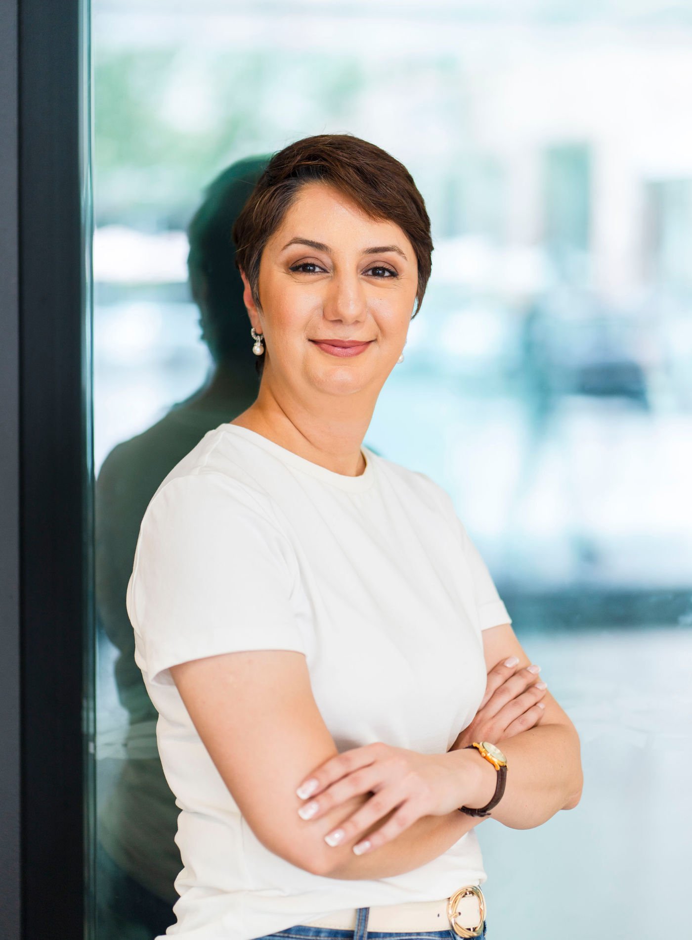 Dr Nikou Javadi